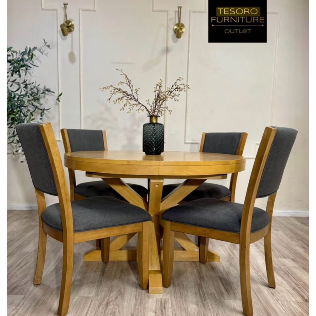 MODERN EXPANDABLE DINING SET