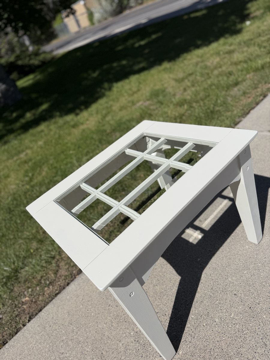 Main image 4