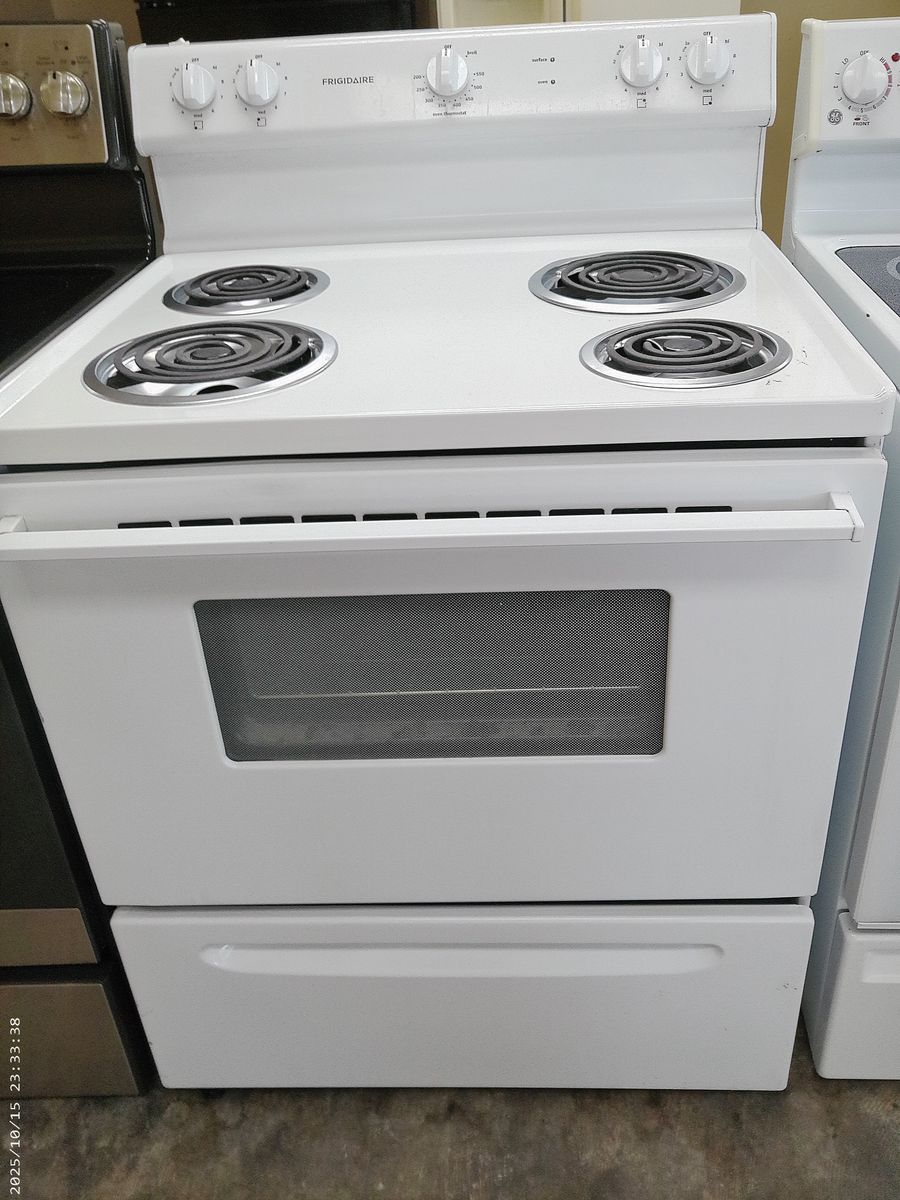 White Electric Range~Can Deliver~90 Day Guarantee
