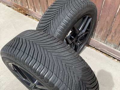 Set of 2 Michelin CrossClimate2 235 / 50 R19