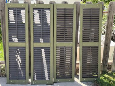 Four outdoor shutters - Green