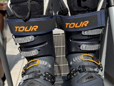Lange XT3 Tour Pro Women’s 24.5 mondo Touring boots