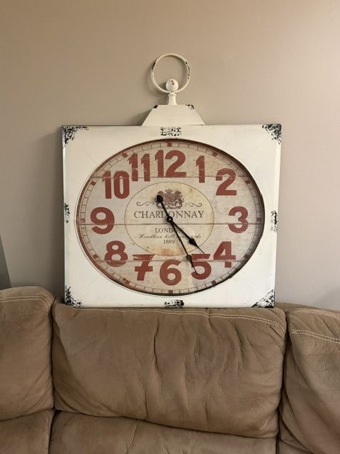 Wall Clock - metal distressed look battery powered