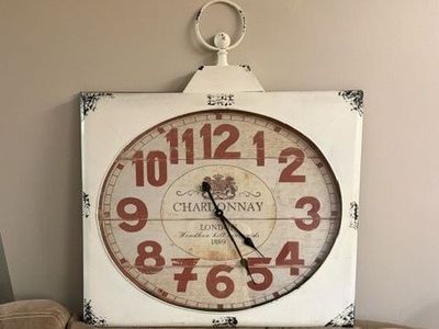 Wall Clock - metal distressed look battery powered