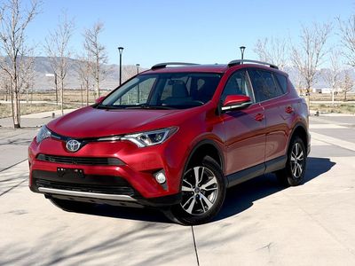 2016 TOYOTA RAV4 XLE