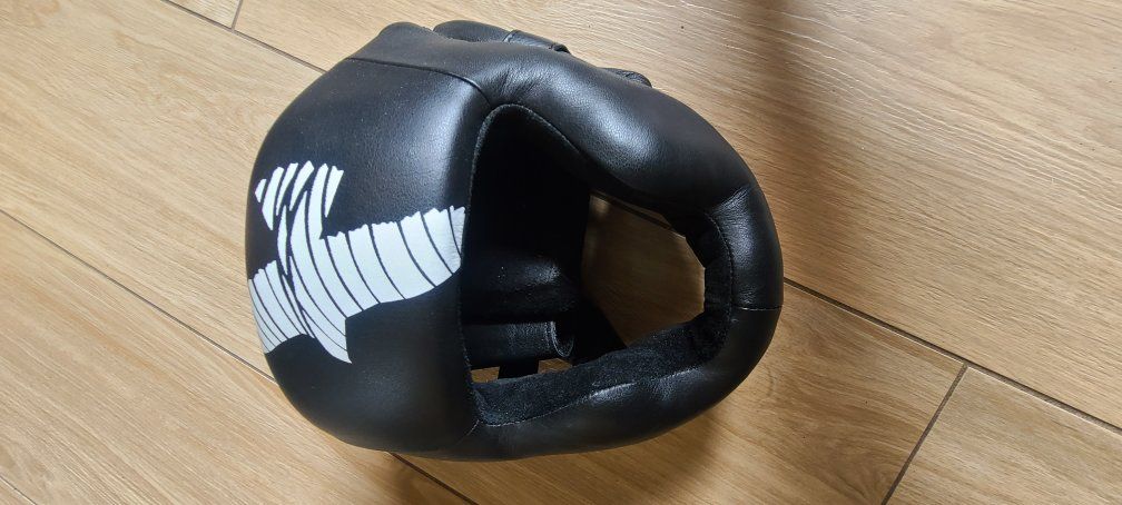 Hayabusa headgear