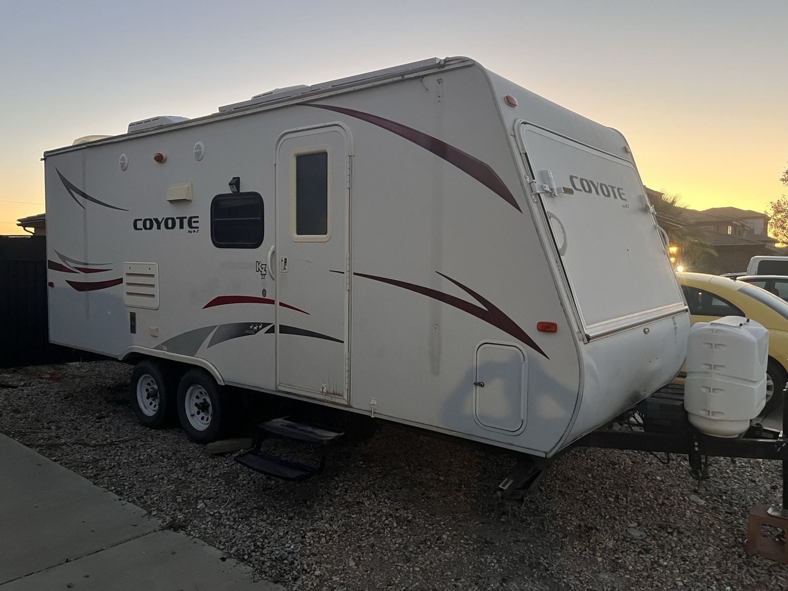 Main image 3