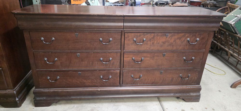 nice bedroom set