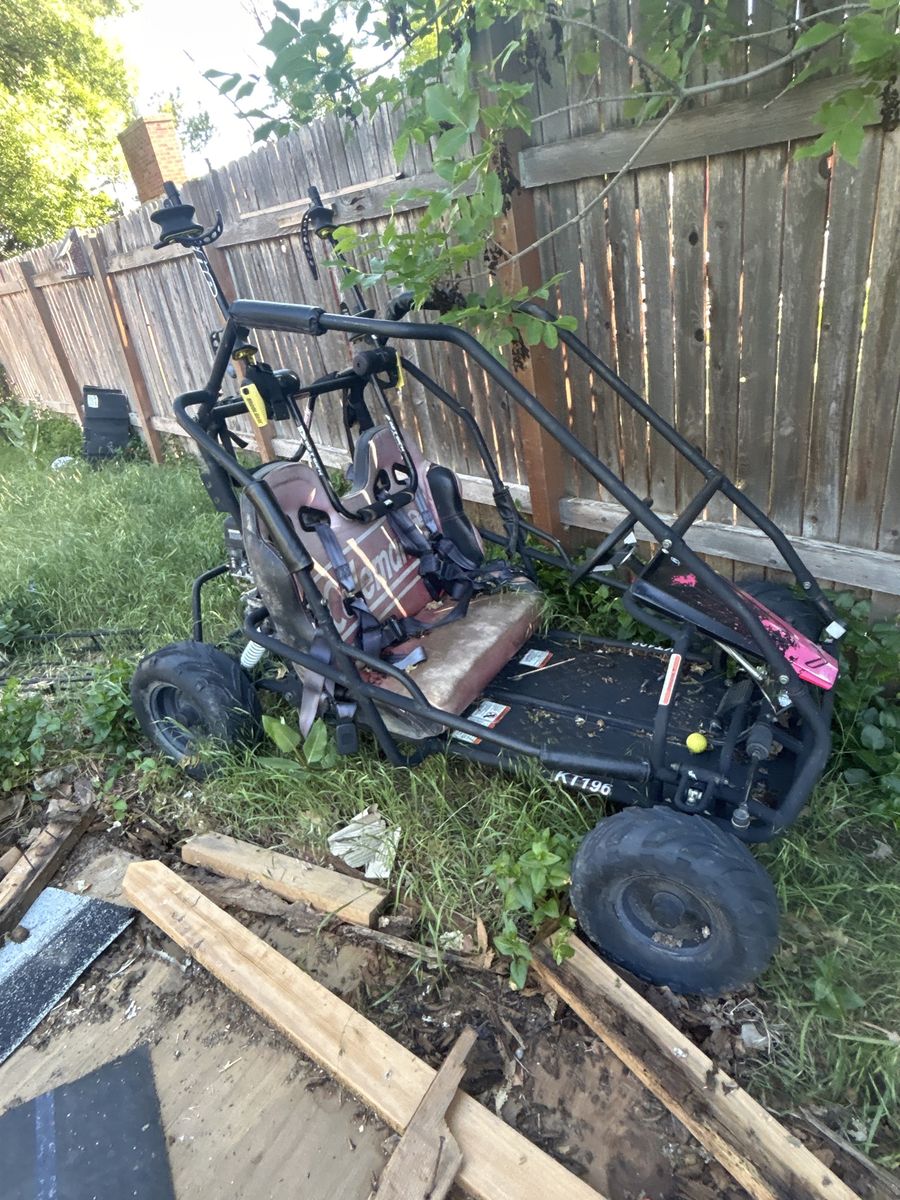 Coleman Powersports KT196 Go-Kart - Needs Repair/Restoration, 196cc Engine