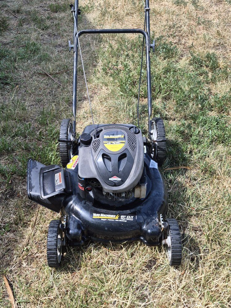 Yard Machines MTD 6.5HP Briggs & Stratton 21" Cut High Wheel Push Lawn Mower