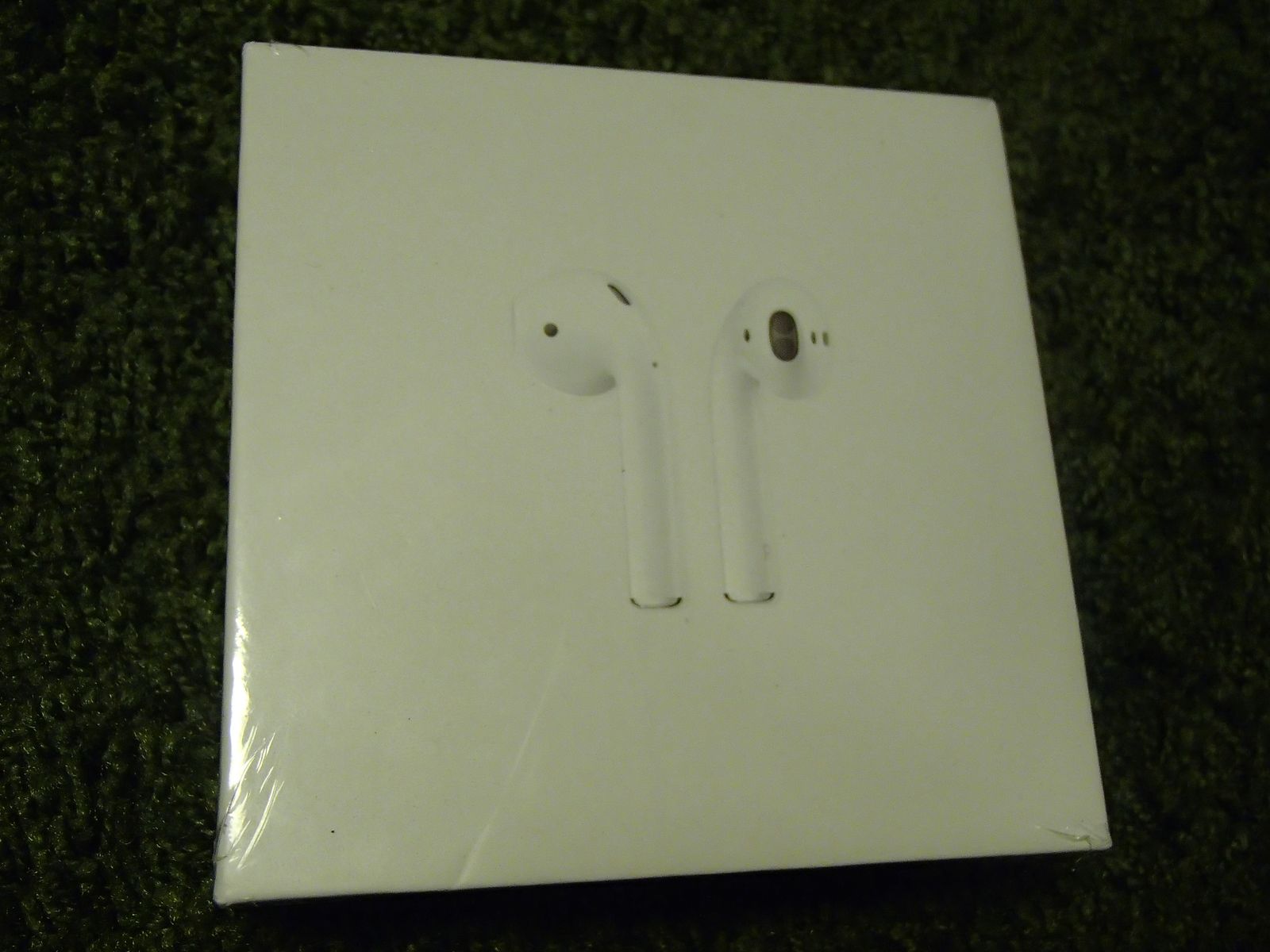 new sealed APPLE airbuds 2 MRXJ2AM/A A2032 A2031 A1938 with mag safe charging case
