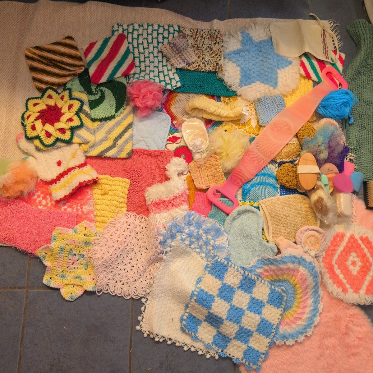 miscellaneous washcloths, trivets and potholders