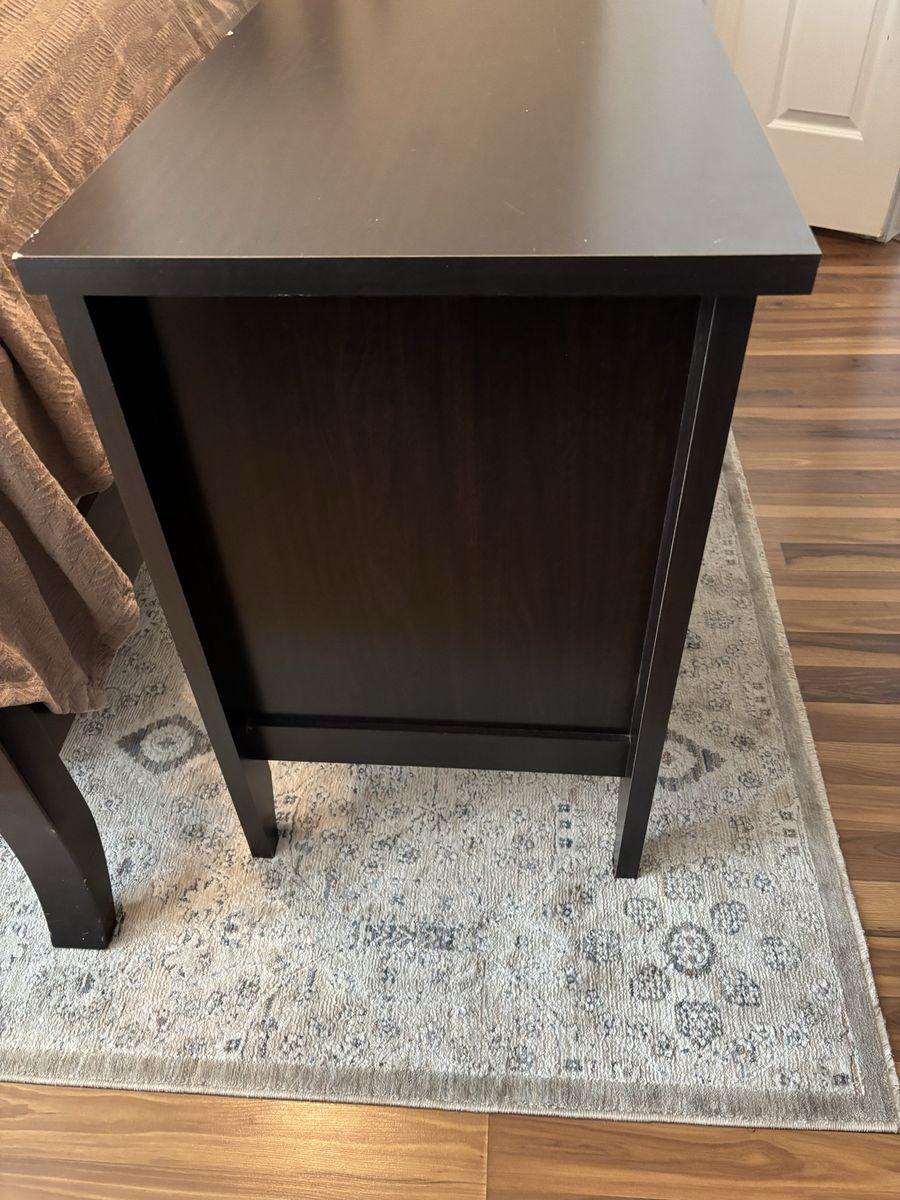 Main image 6