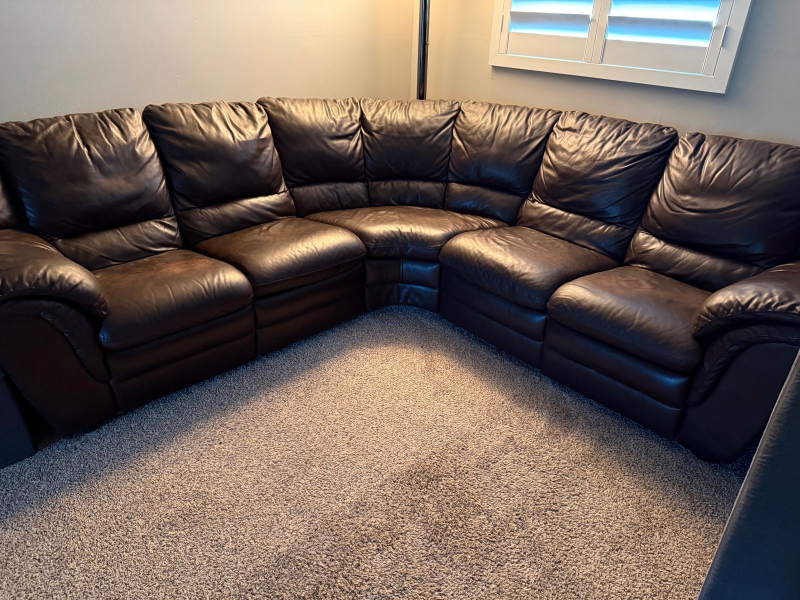 Nutuzzi - Leather Couch - Good Condition