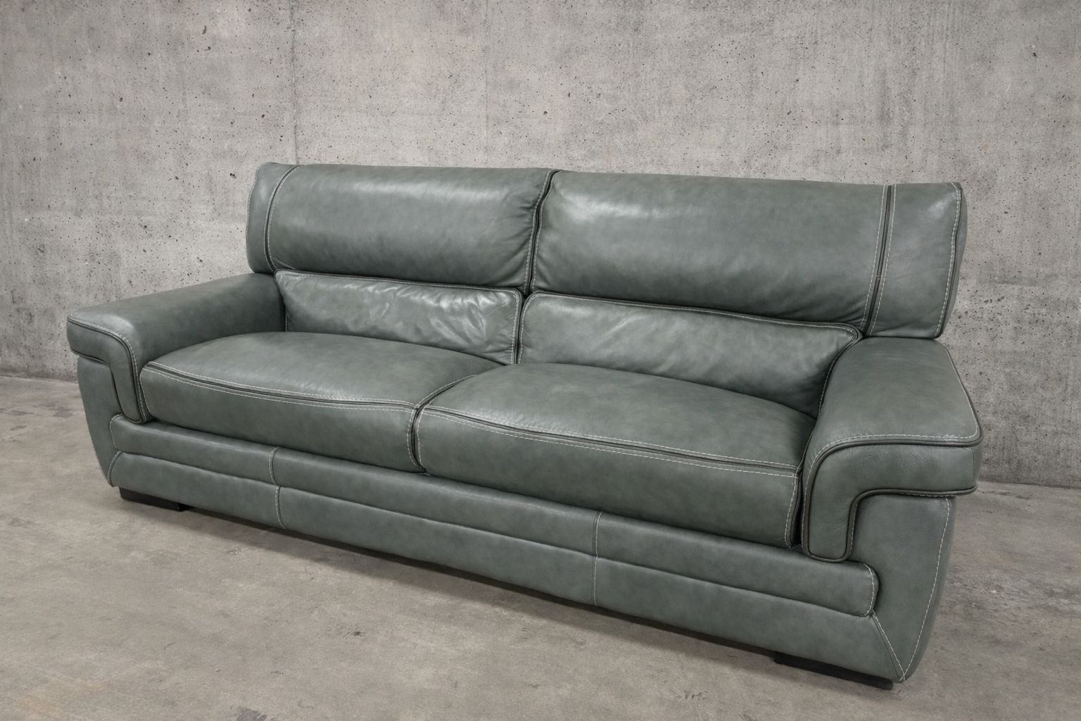 LIKE NEW Real Leather Couch (Free Delivery)