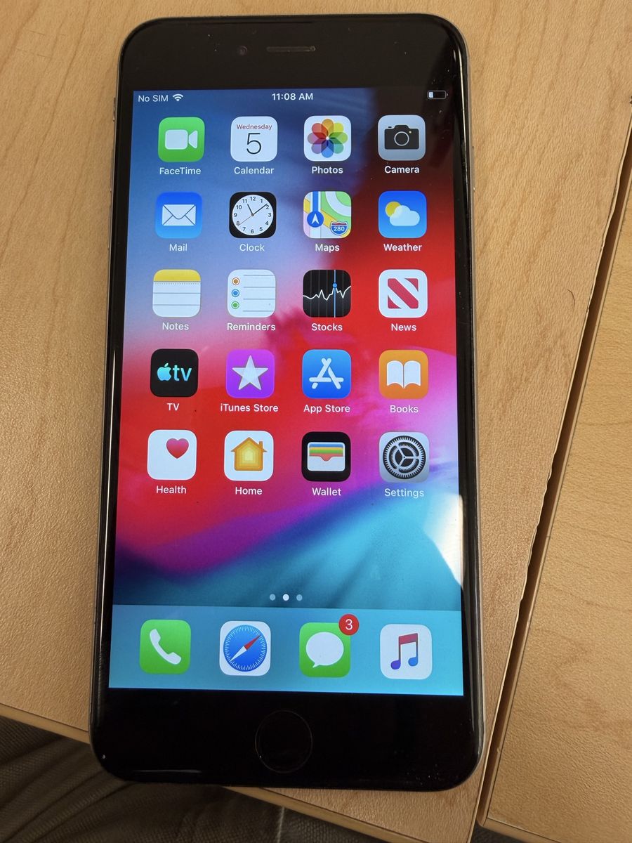 Apple iPhone 6 Plus 64GB Silver Space Gray Front - Smartphone