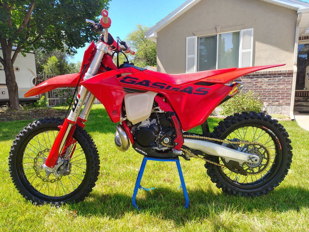 2025 GasGas MC 300