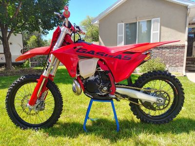 2025 GasGas MC 300