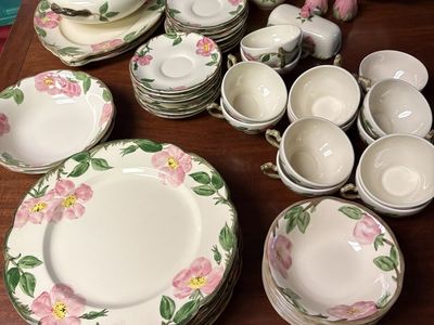 Franciscan Desert Rose Set
