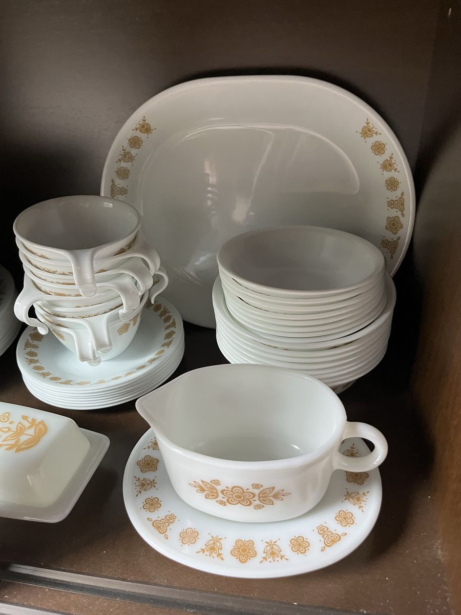 Corelle Butterfly Gold Dinnerware Set Plates Bowls Cups vintage