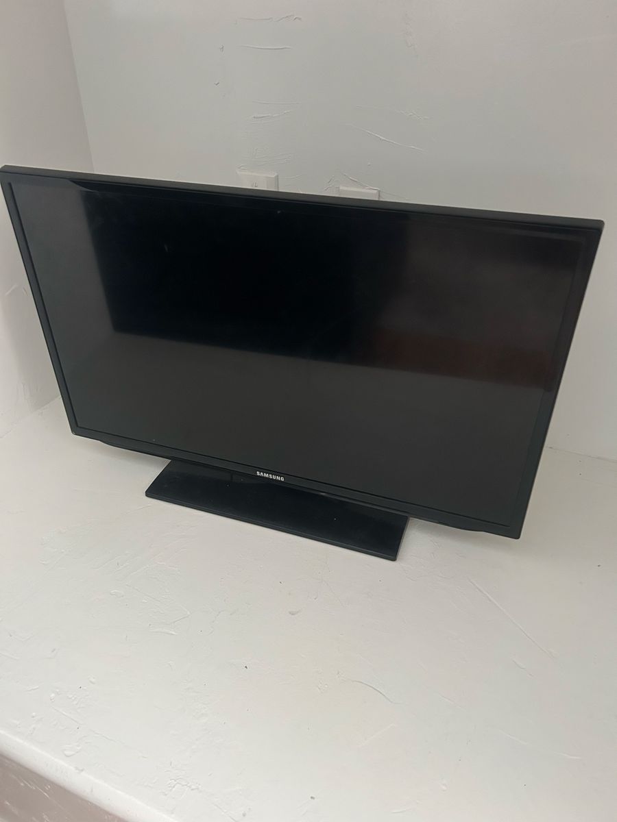 Free 29 inch TV (NOT WORKING)