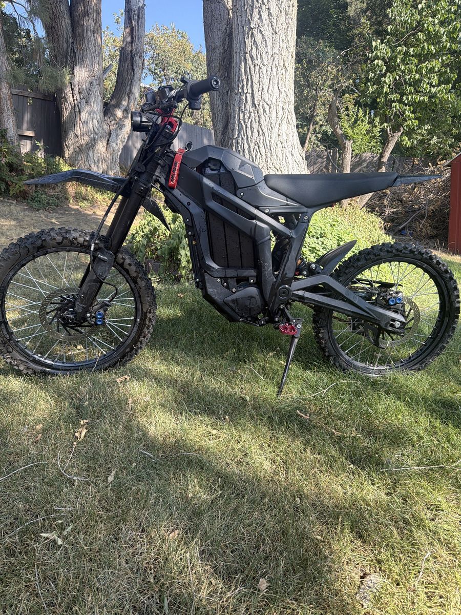Talaria Sting MX 5 Electric Dirt Bike - Upgraded Warp 9 Direct Mount Stem & Foot Pegs