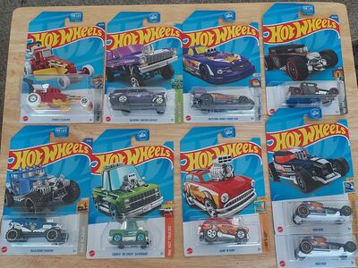 Hot Wheels and Metal Machines lot (NEW)