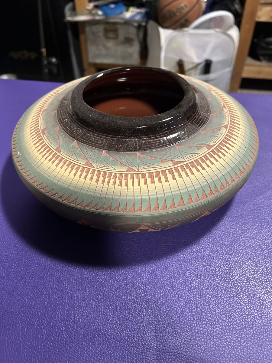 Navajo pottery