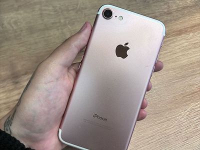 IPHONE 7 128GB - Unlocked