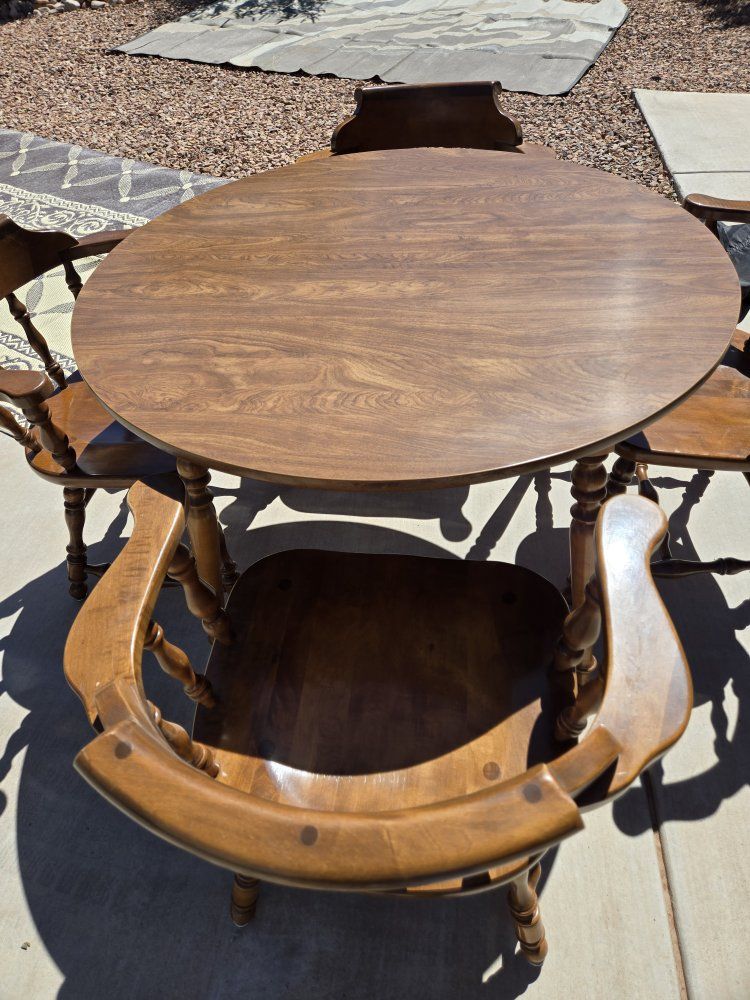 Vintage Ethan Allen Heirloom Maple Dining Set – Round Table with Leaf & 4 Chairs