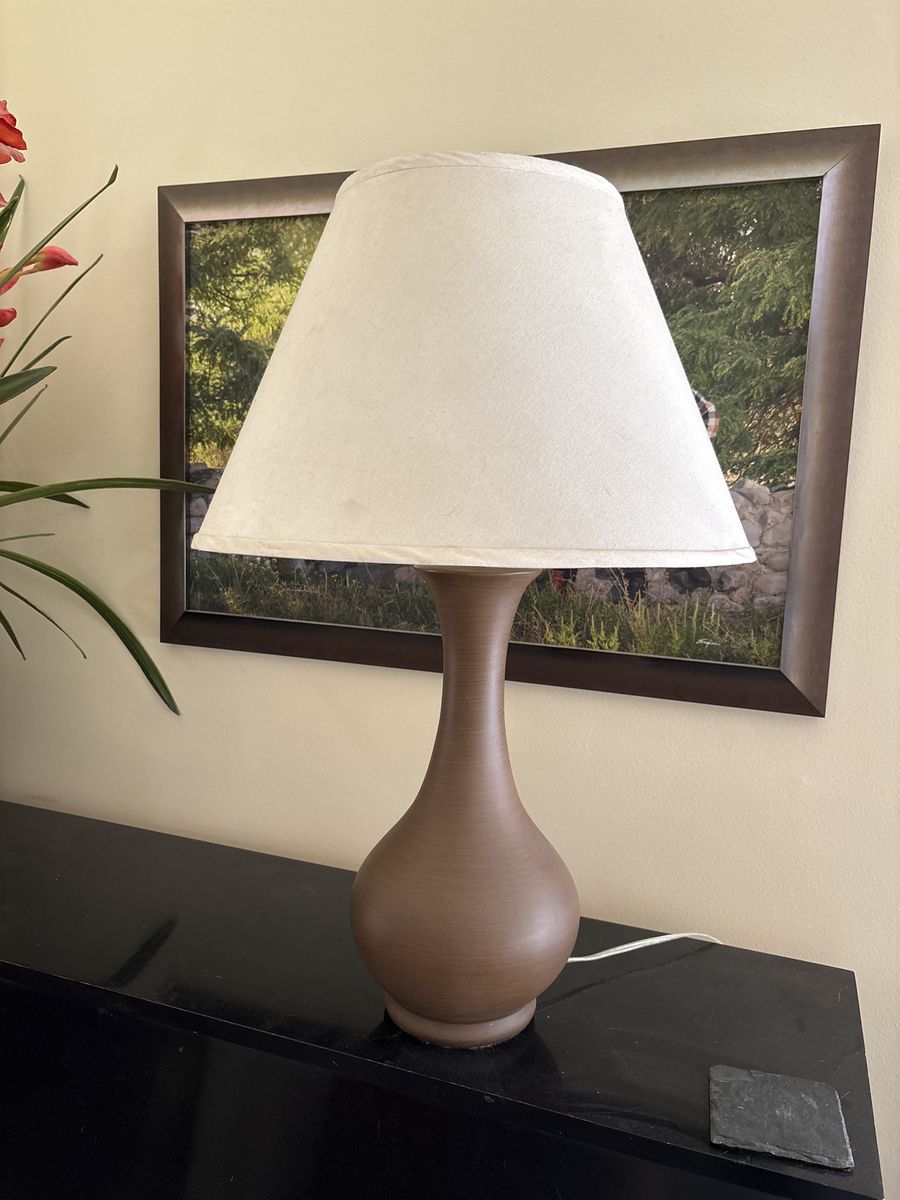 Desk lamp