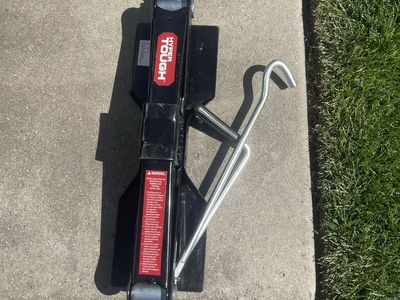 Car jack for spare