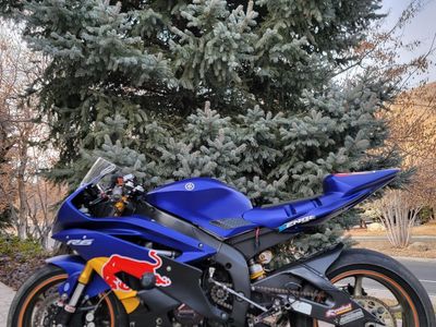 Yamaha R6 Track Bike