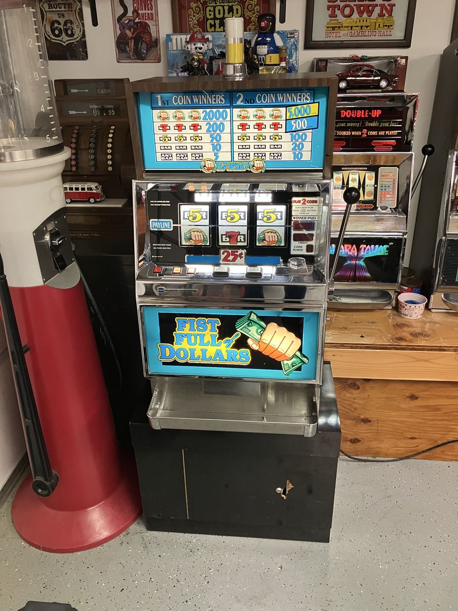 IGT SLOT MACHINE FISTFULL of DOLLARS