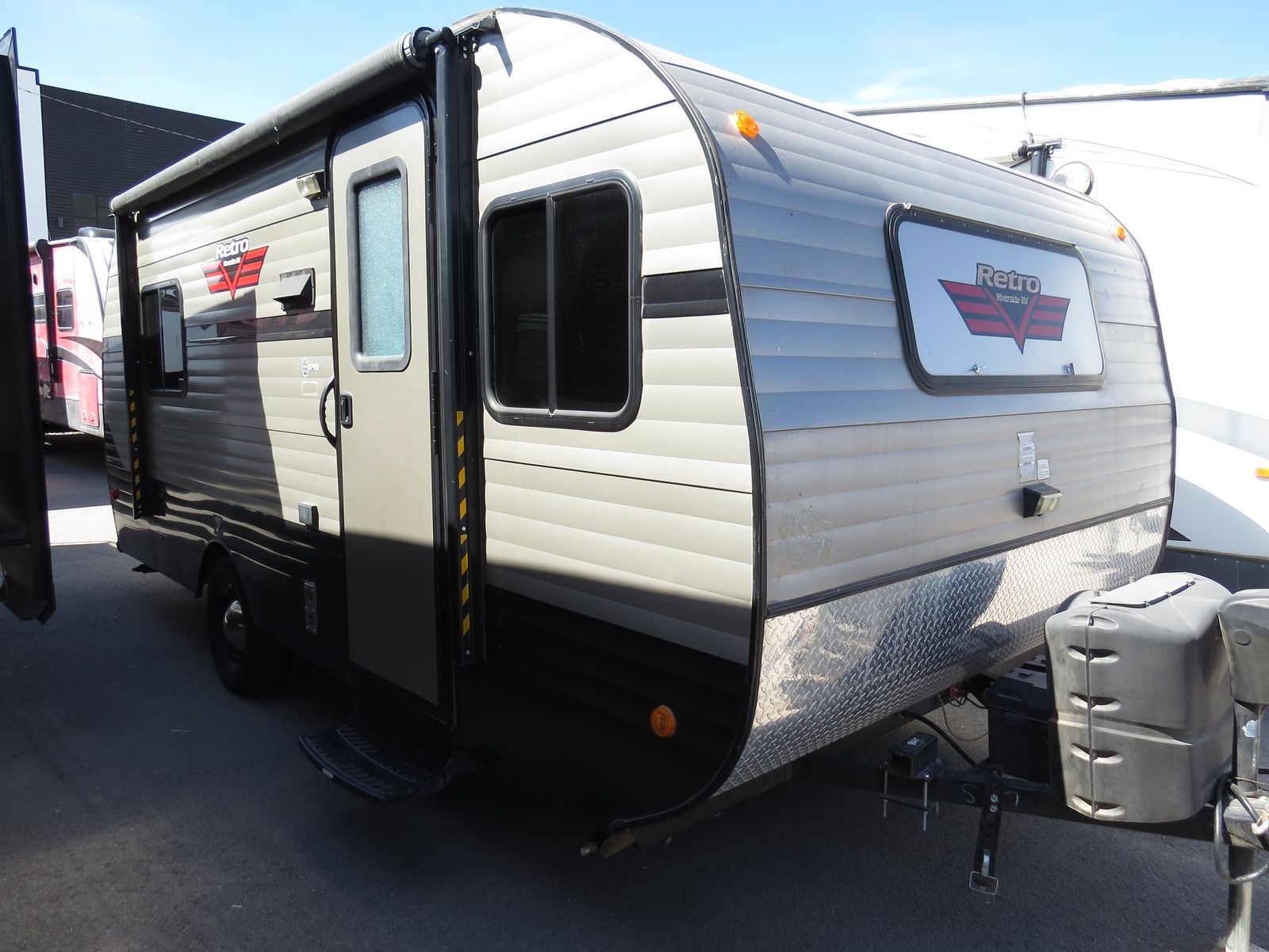 2019 Retro 179SE (Awesome Interior!)