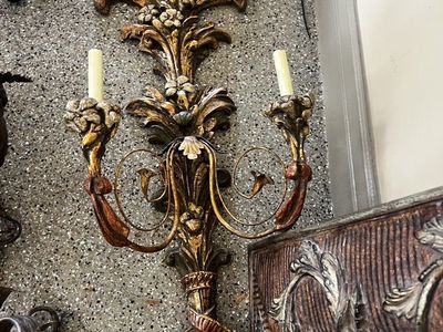 Gorgeous Wall Light Fixture