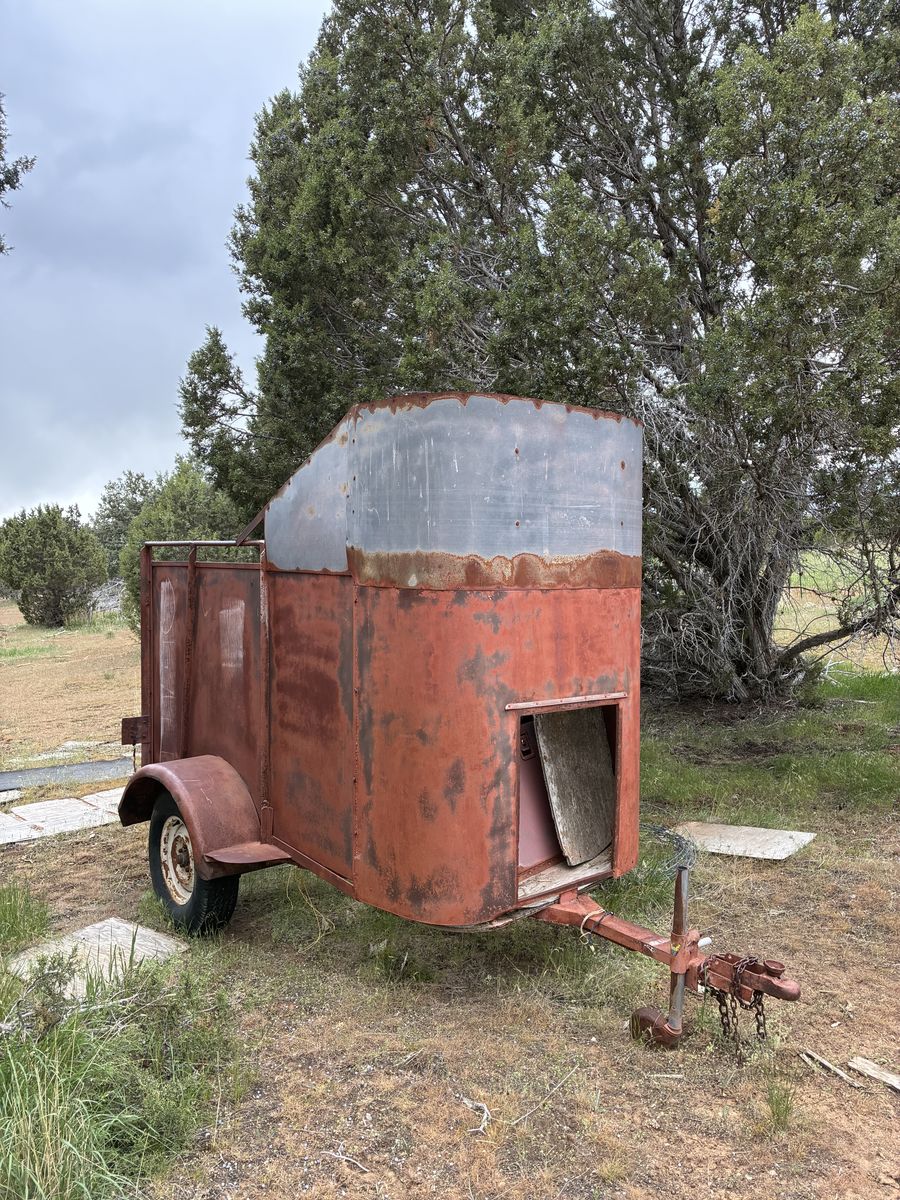 LIVESTOCK TRAILER