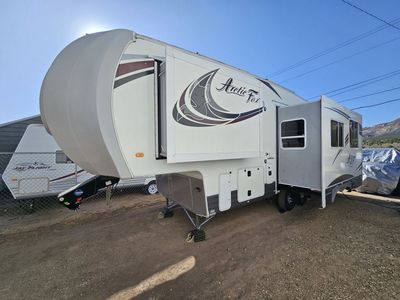 2018 arctic fox 27-5L