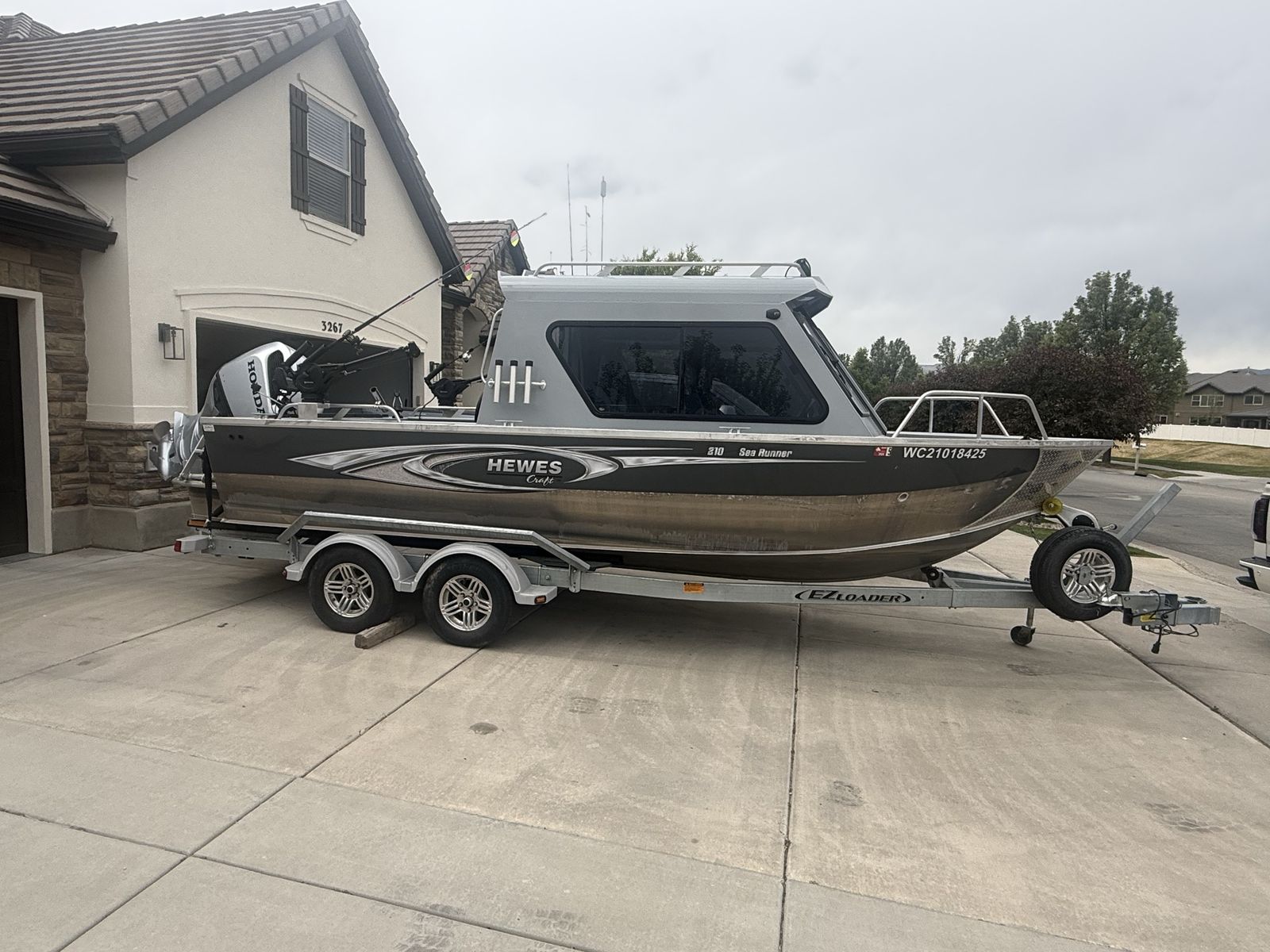 Hewes craft 23 foot