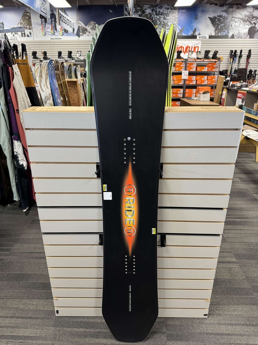 Ride Benchwarmer 157cm Snowboard - Used (2026)