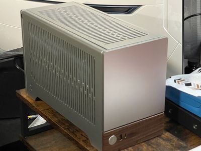 ITX Gaming PC Ryzen 7600x 32gb Rtx 5070