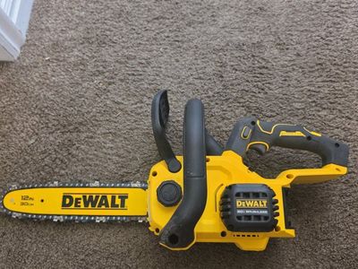 DEWALT 20-Volt MAX 12 in. Brushless Cordless Battery Powered Chainsaw (Tool Only)