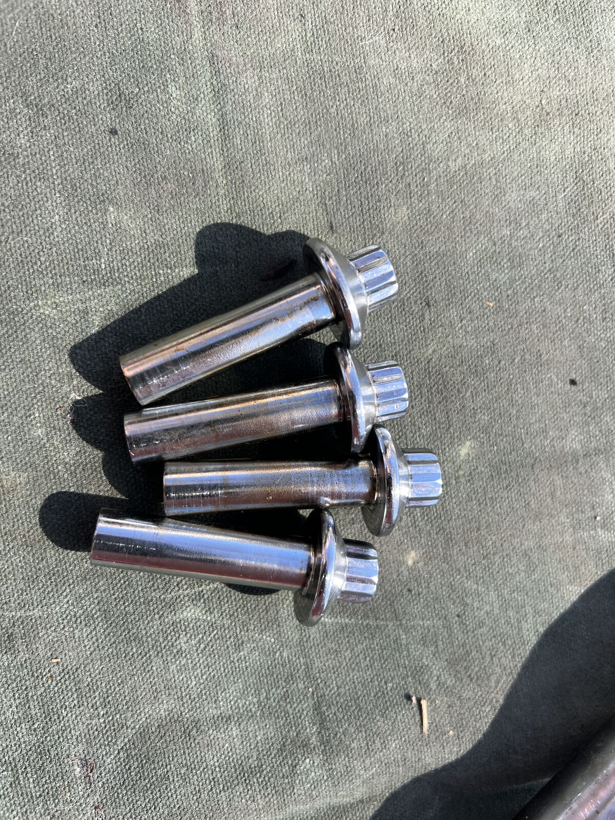 2016 Harley Davidson 1200CX Head Bolts