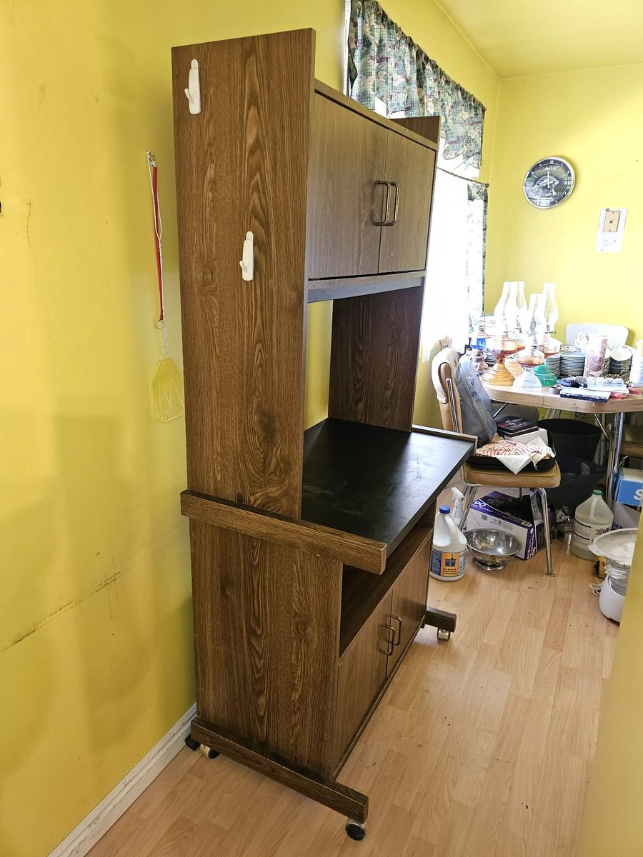 Microwave stand