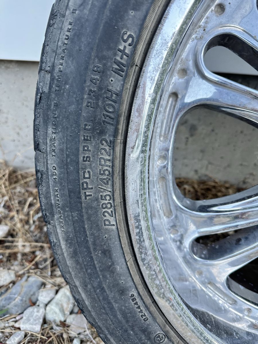 2x P285/45R22 110H M+S Chrome Rims & Tires - Light Truck