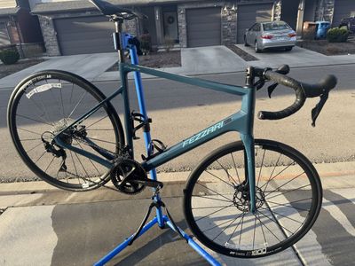 Fezzari Empire XL Carbon Shimano 105