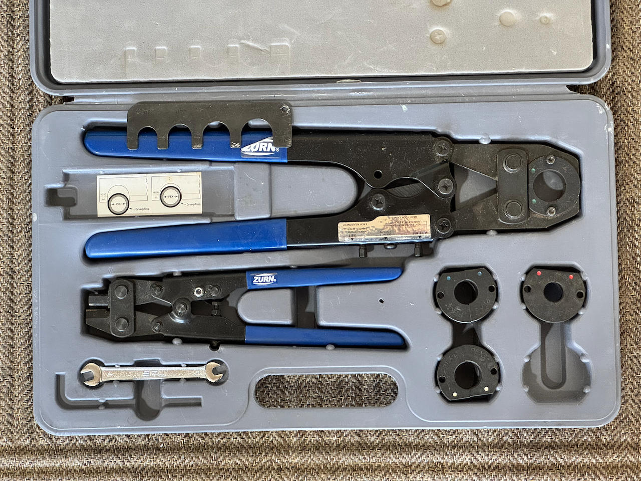 Zurn Multi-Head PEX Water Piple Crimp Tool Kit with Case