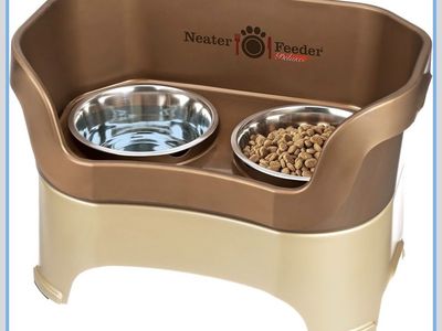 NEATER FEEDER DELUXE (LARGE) - Only $10 !!!