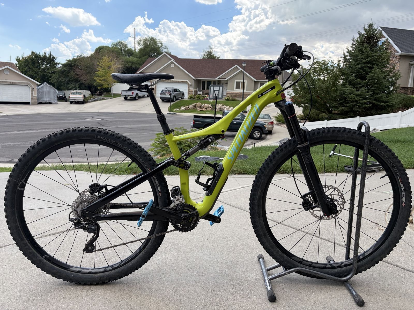 Specialized Stumpjumper Carbon - Full Suspension Trail Bike, Small (S2)