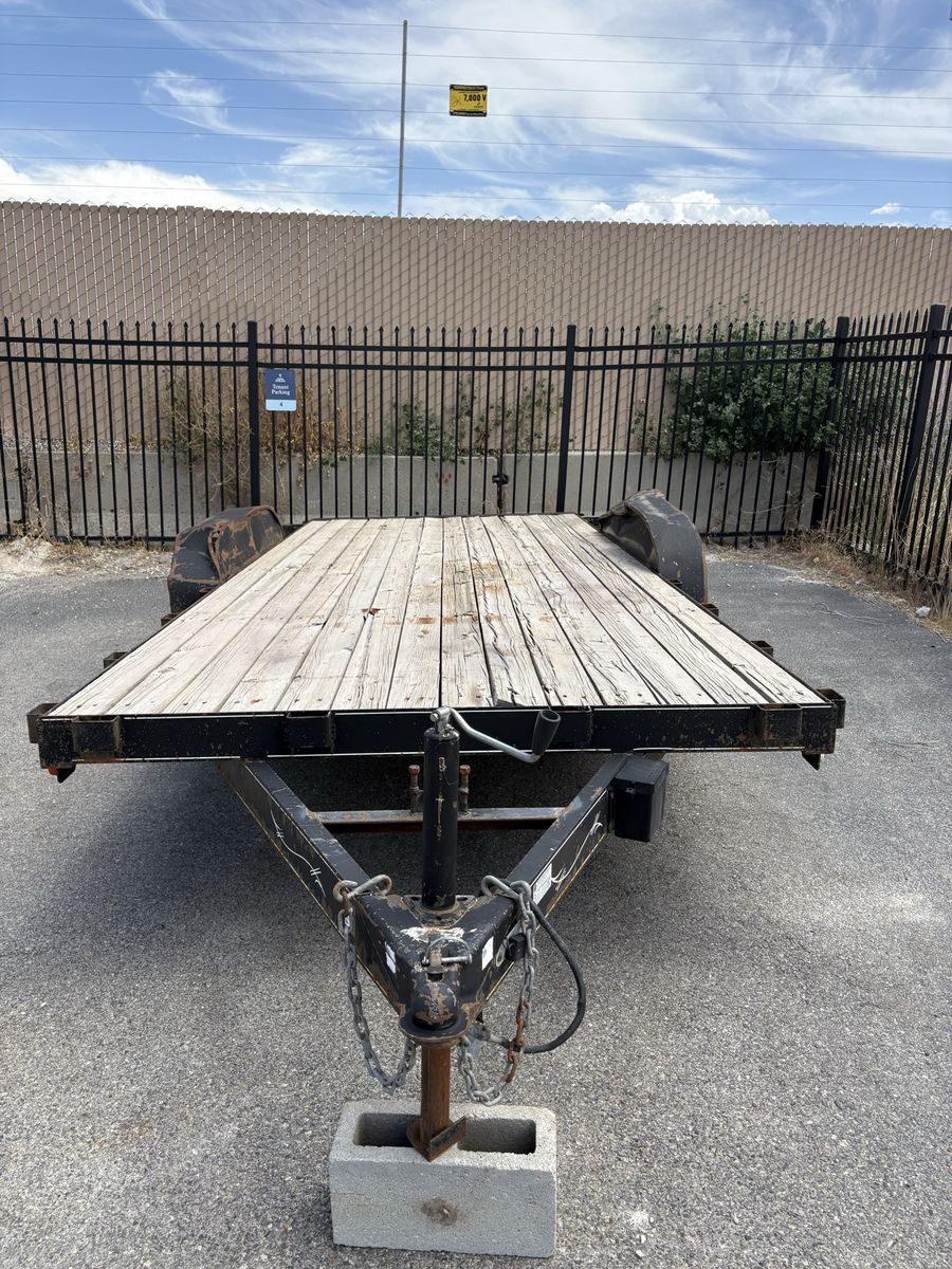 Flat bed trailer